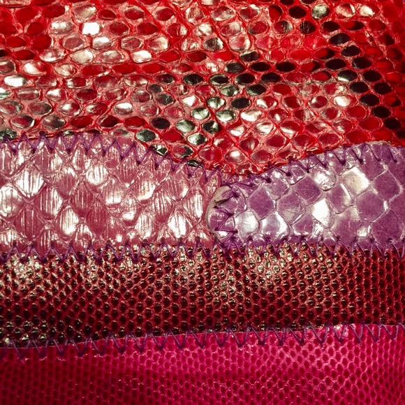 VASILIS FOR TROTTING PURPLE LEATHER LGE CLUTCH 💜 - Picture 5 of 7